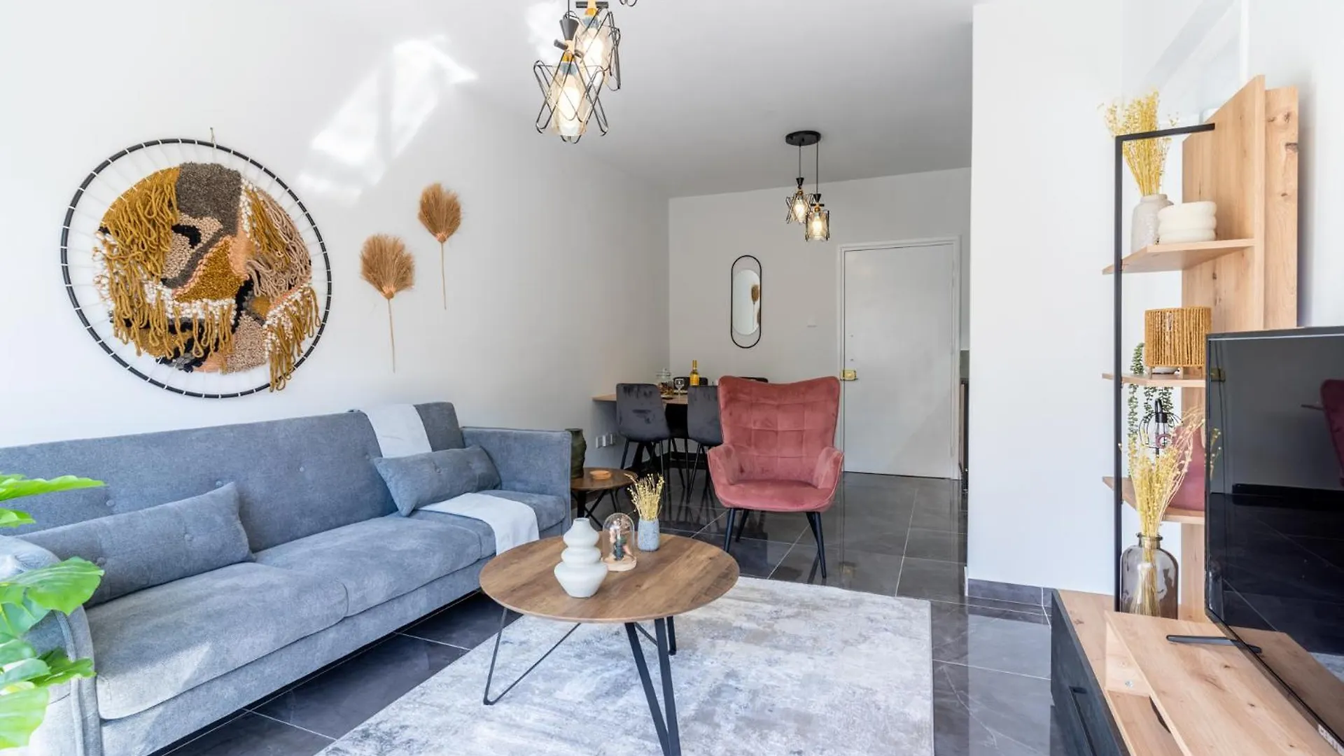 Powder'S 1-Bedroom Retreat In Mackenzy, Larnaca