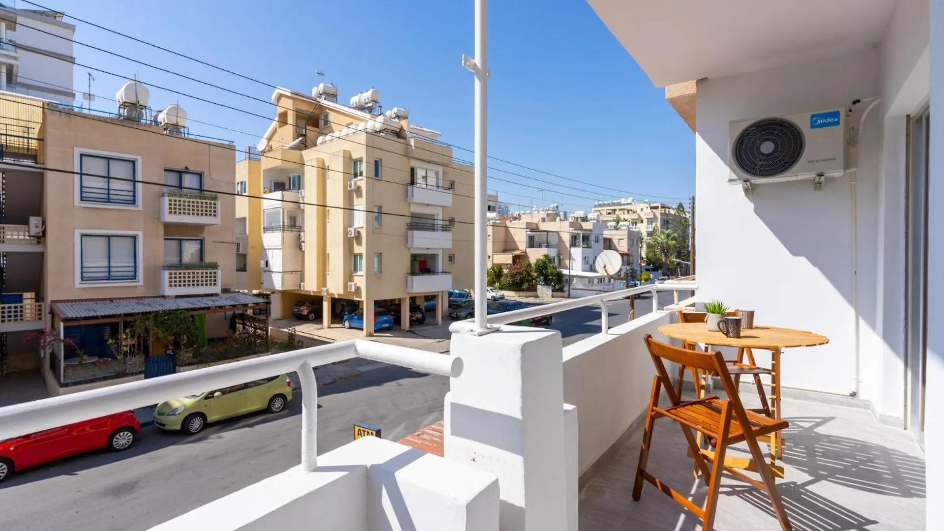 Powder'S 1-Bedroom Retreat In Mackenzy, Larnaca 0*,