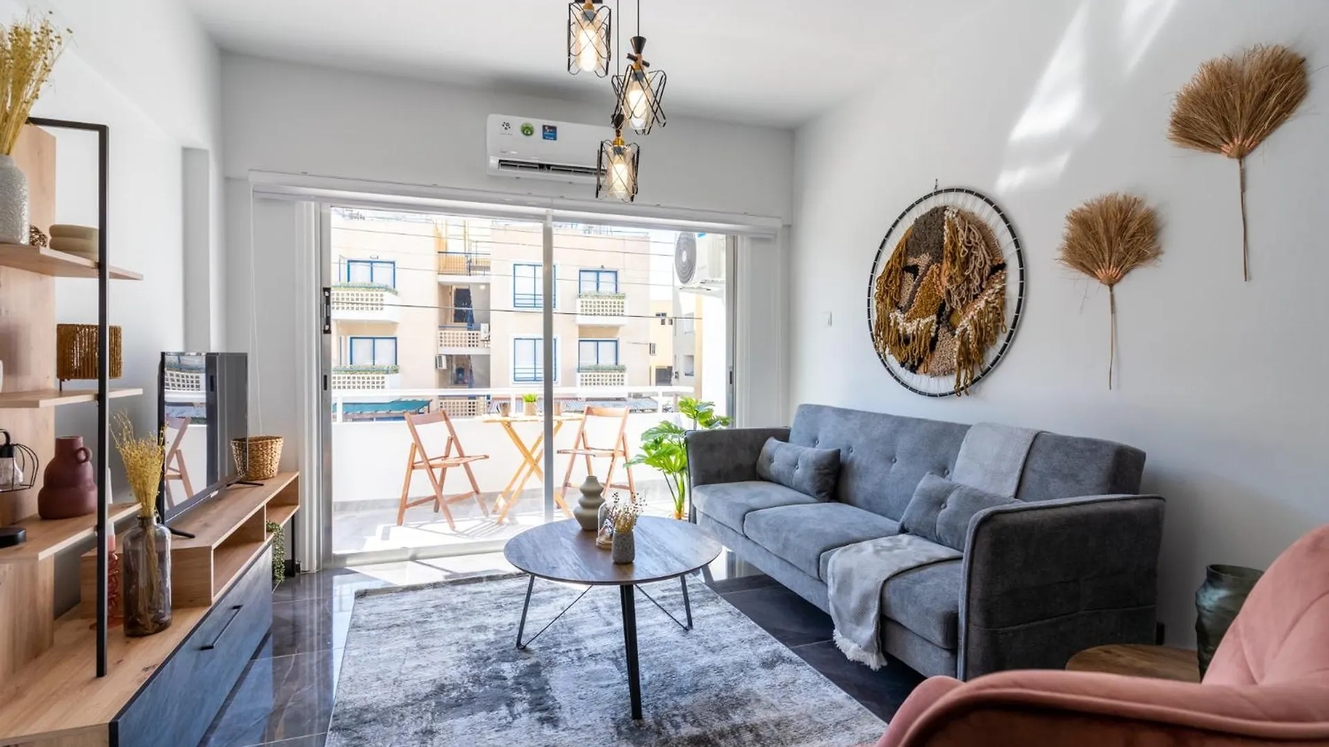 Powder'S 1-Bedroom Retreat In Mackenzy, 라르나카 0*,